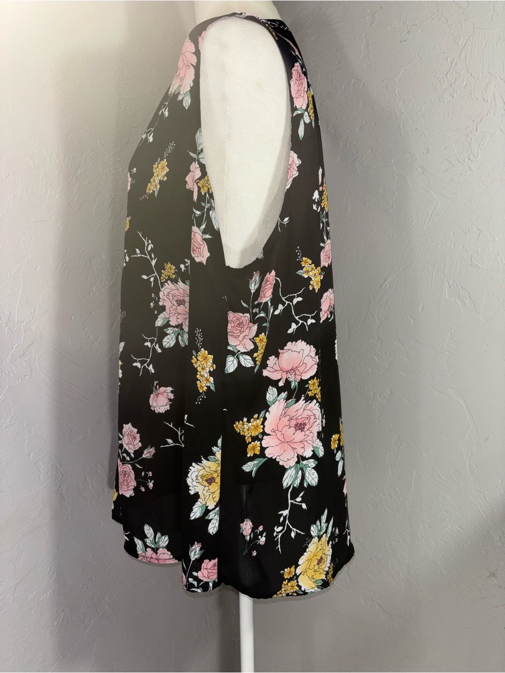 Maurices Black Floral V-Neck Sleeveless Blouse with Pink & Yellow Flowers - Picture 5 of 12